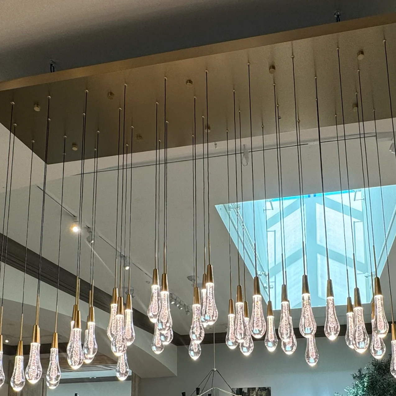 SOLITAIRE LINEAR CHANDELIER 37'' 50'' 70'' 87"W 120"W