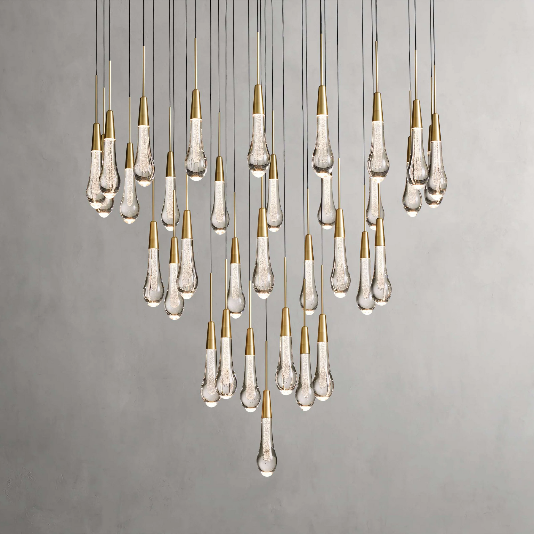 SOLITAIRE ROUND CHANDELIER 17"W 24"W 36“W