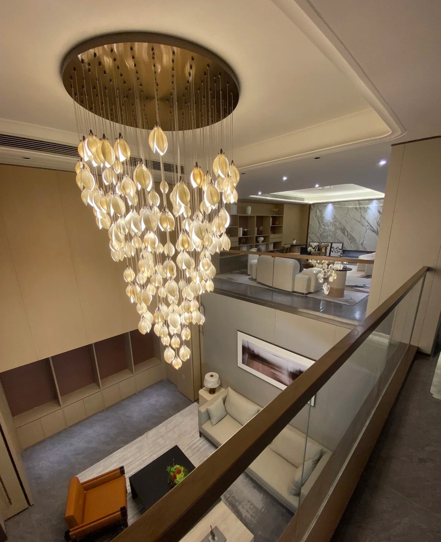 Nordic Magnolia Flower Ceramics Chandelier with Round Canopy