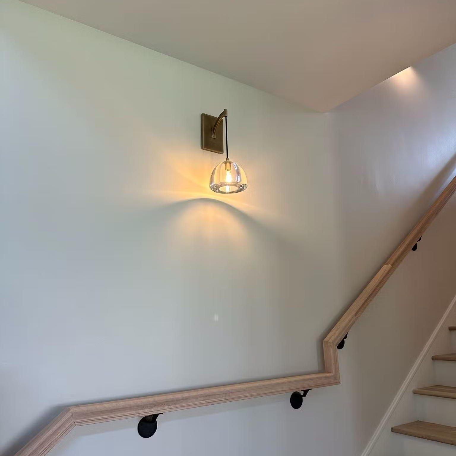 Himer Seris Modern Modern Crystal Wall Sconce Fixture