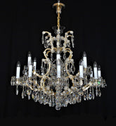 18-flame high Maria Theresa crystal chandelier with crystal almonds I.