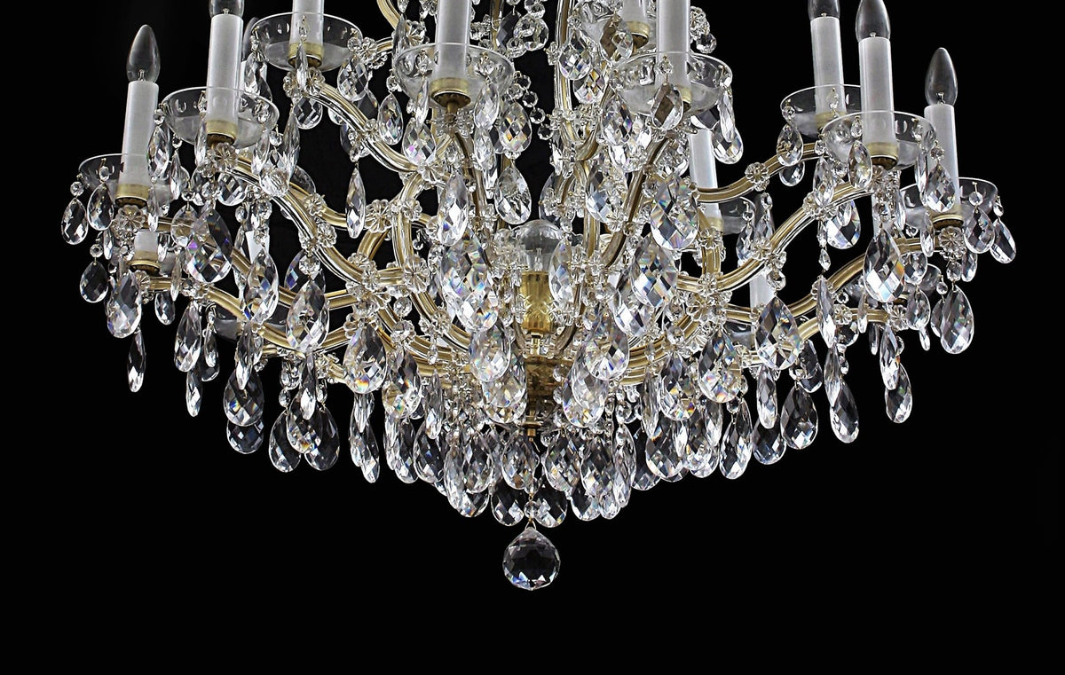 18-flame high Maria Theresa crystal chandelier with crystal almonds II.