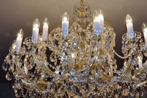 24-flame Maria Theresa crystal chandelier with the square hand-cut