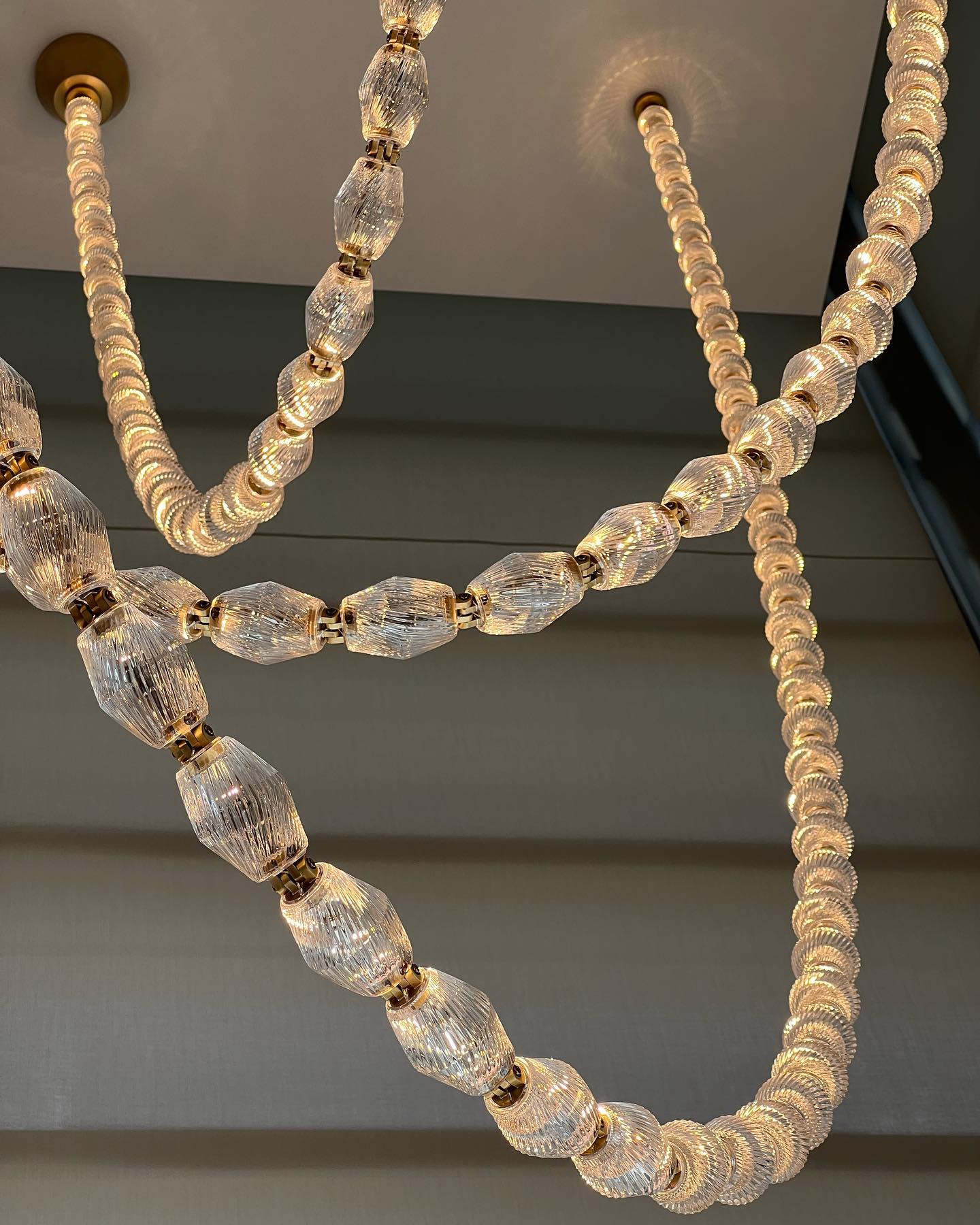 Creative Glass Pearl Necklace Pendnat Chandelier for Living/Dining Room/Staircase