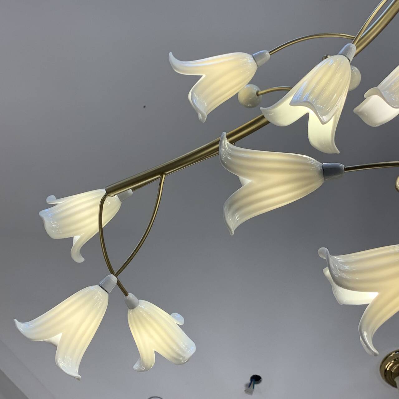 Modern Brass Branch Ceramics Flower Chandelier for Stylish Living Room Hotel and Restaurant - Merlin Lamps