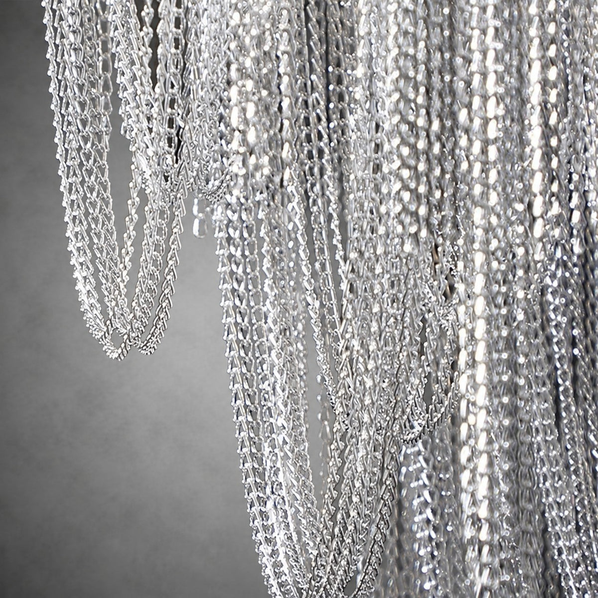 Alisa Luxury Hardware Aluminum Chain Tassel Table Lamp