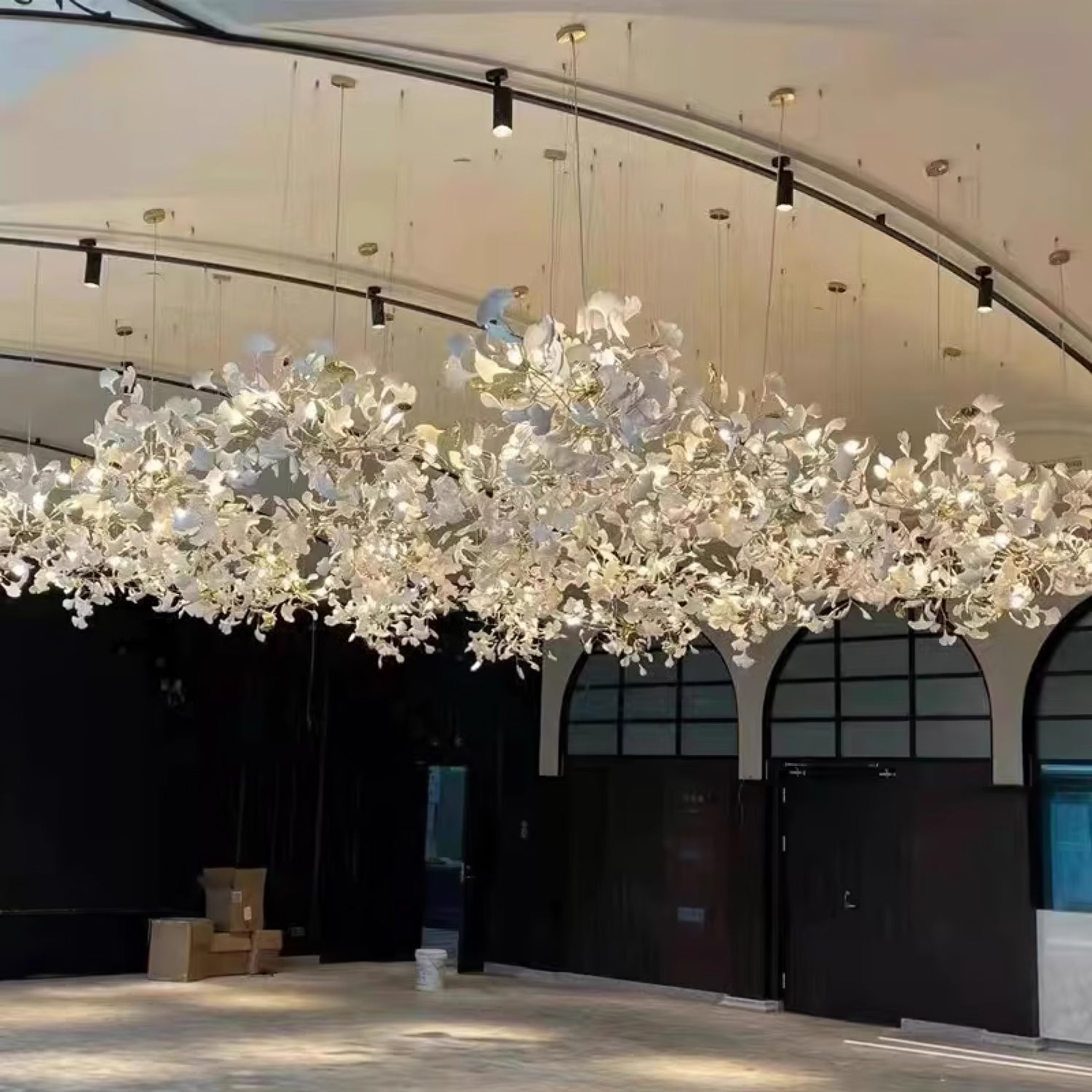 Gingko Leaves Ceramics Spiral Branch Chandelier