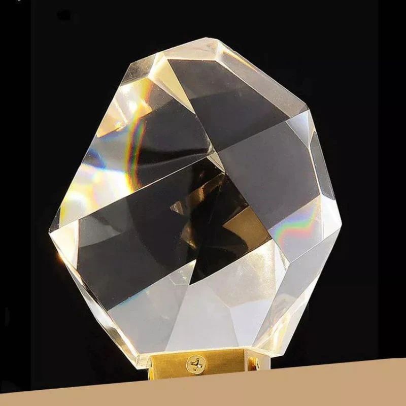 Slipe Faceted Crystal Prisms Short Wall Sconce