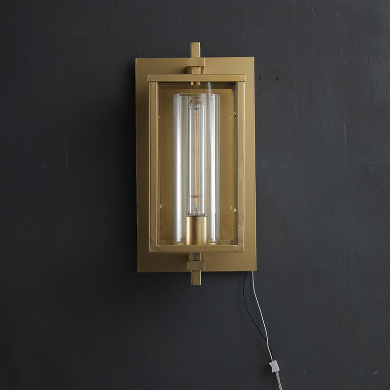 Dejavu Square Grand Outdoor Wall Sconce