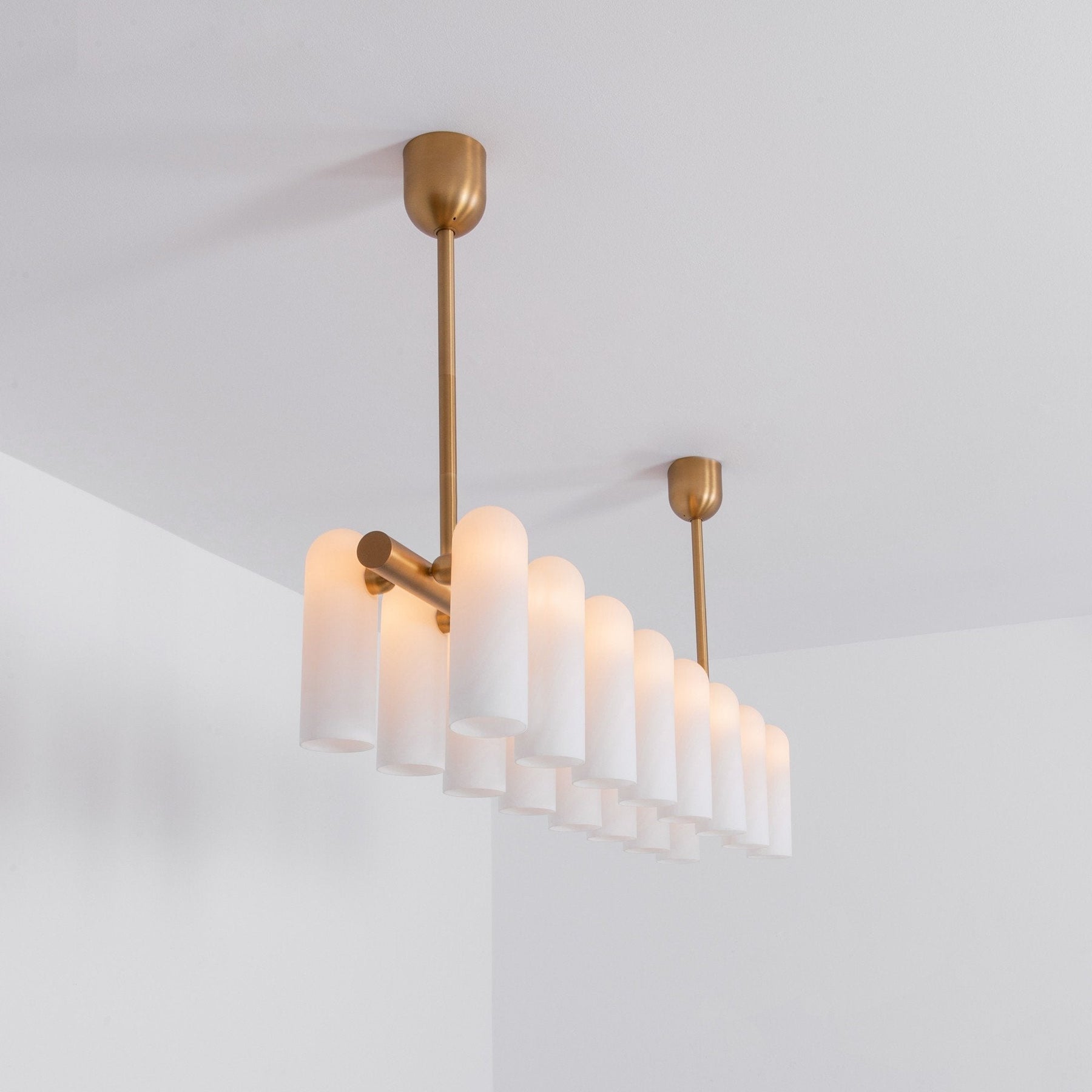 Odyssey Linear Modern Chandelier - Schwung