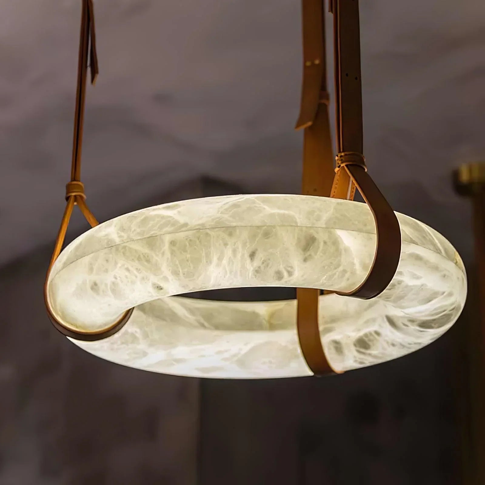 Modern Round Alabaster Chandelier for Living Room/Bedroom