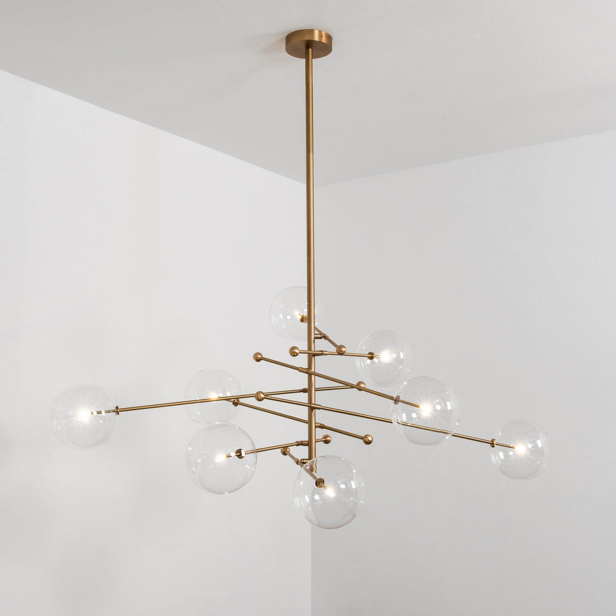 RD15 8-Light Modern Brass Chandelier - Schwung