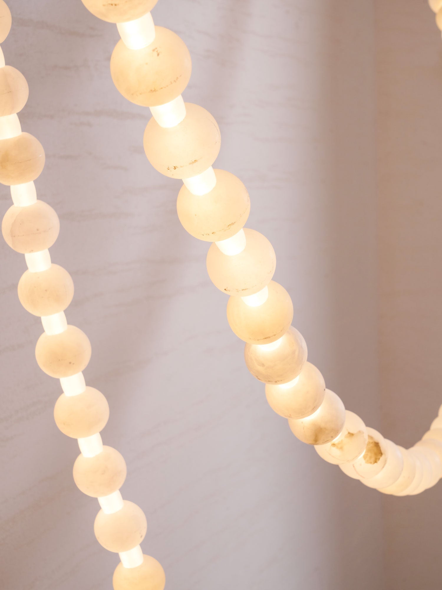 Alabaster Pearl Necklace Chandelier - 4 - Strips L 145.7″ + 116.9″ + 220.5″ + 244.9″Gold & WhiteMerlinlamps
