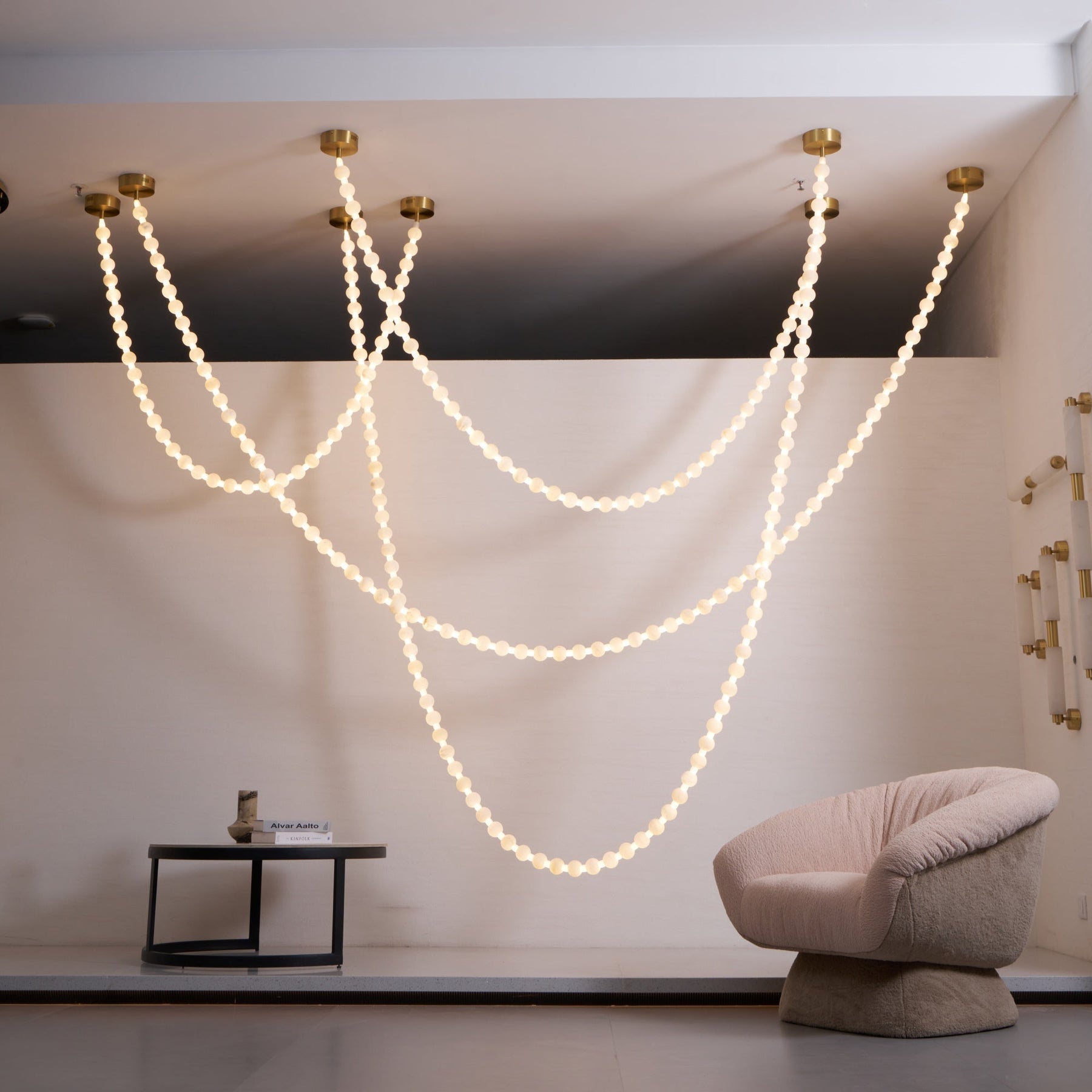 Alabaster Pearl Necklace Chandelier - 4 - Strips L 145.7″ + 116.9″ + 220.5″ + 244.9″Gold & WhiteMerlinlamps