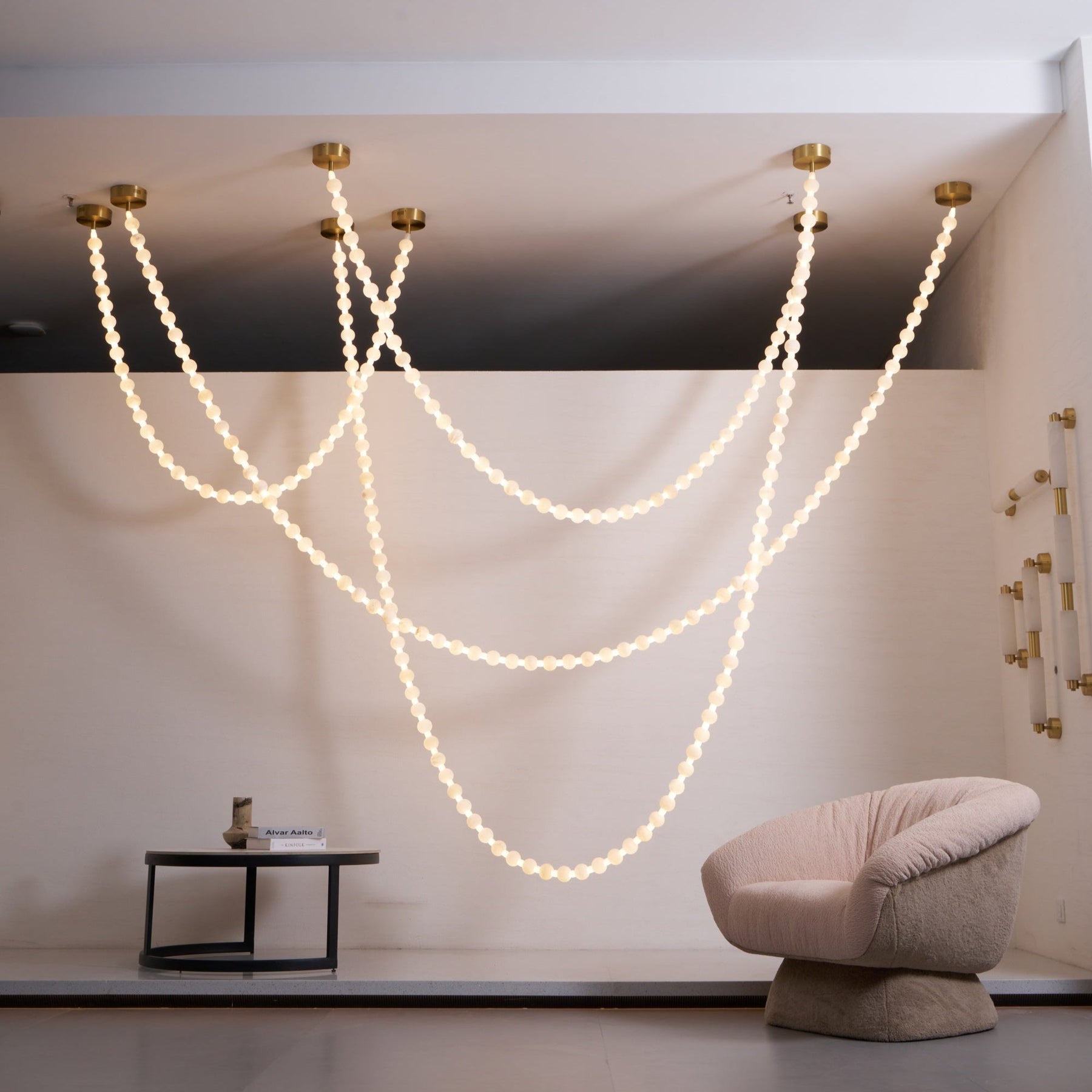 Alabaster Pearl Necklace Chandelier - 4 - Strips L 145.7″ + 116.9″ + 220.5″ + 244.9″Gold & WhiteMerlinlamps