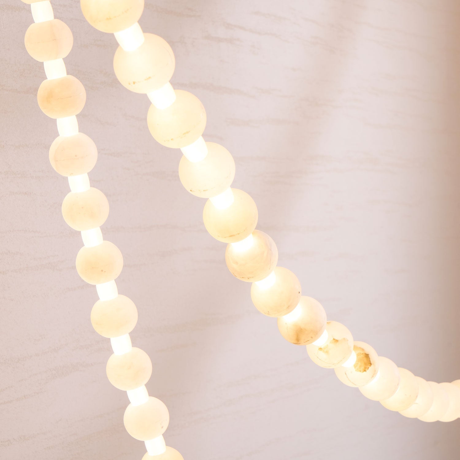 Alabaster Pearl Necklace Chandelier - 4 - Strips L 145.7″ + 116.9″ + 220.5″ + 244.9″Gold & WhiteMerlinlamps