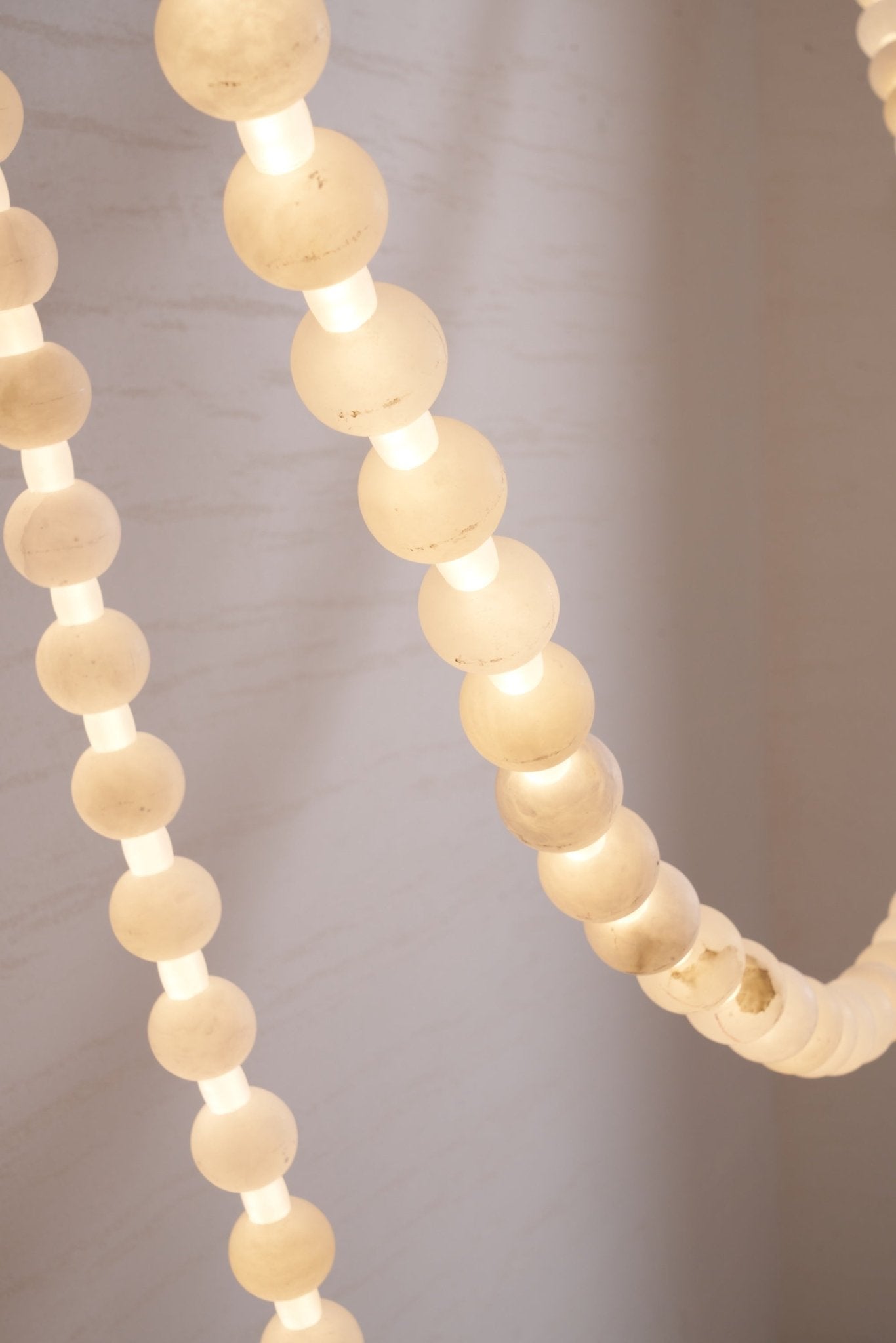 Alabaster Pearl Necklace Chandelier - 4 - Strips L 145.7″ + 116.9″ + 220.5″ + 244.9″Gold & WhiteMerlinlamps