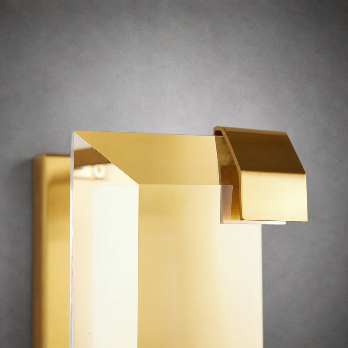 Amaya Wall Sconce