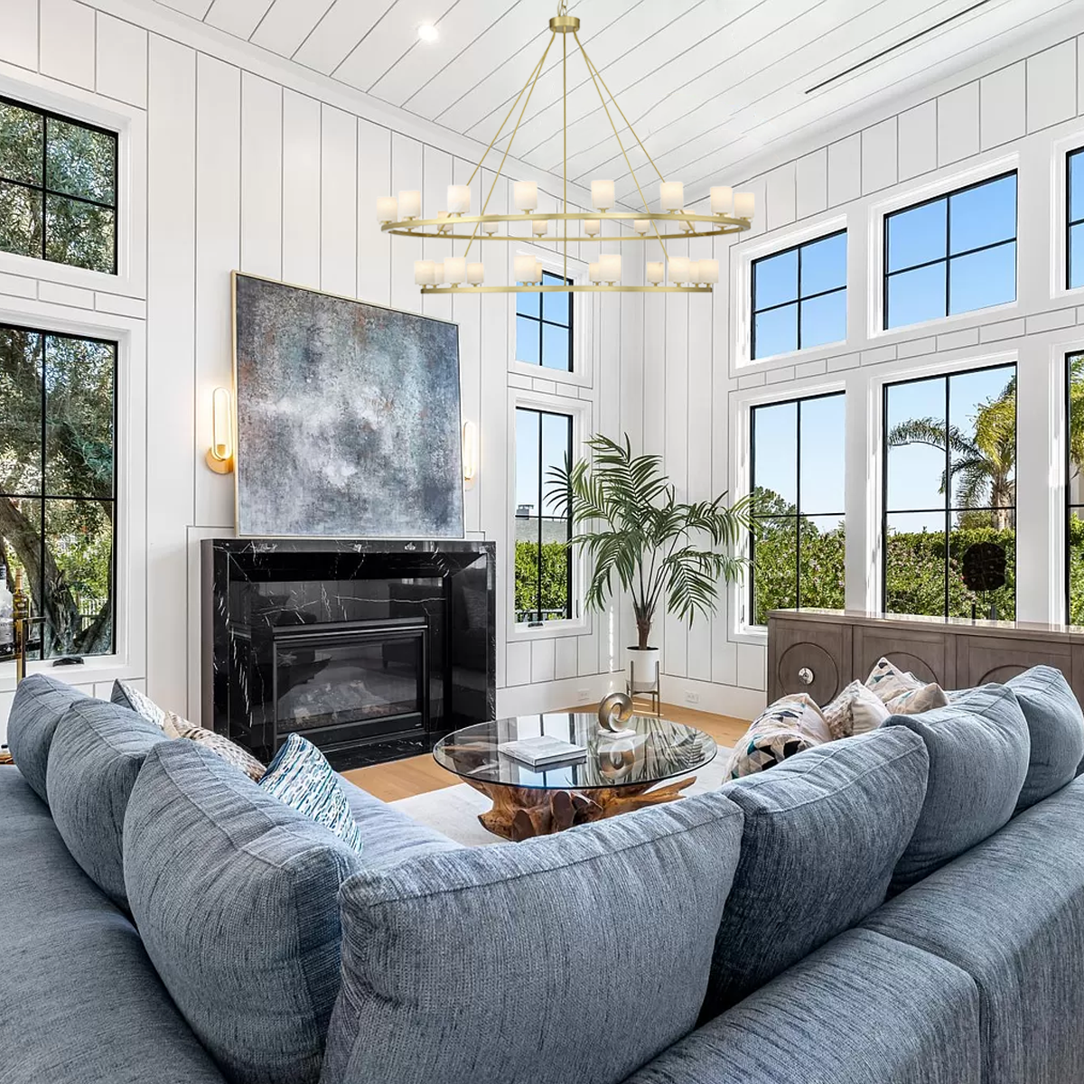 Balle Round Chandelier