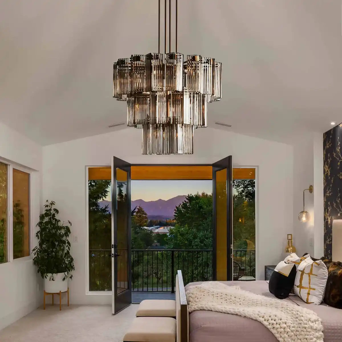 Delsie Round Chandelier