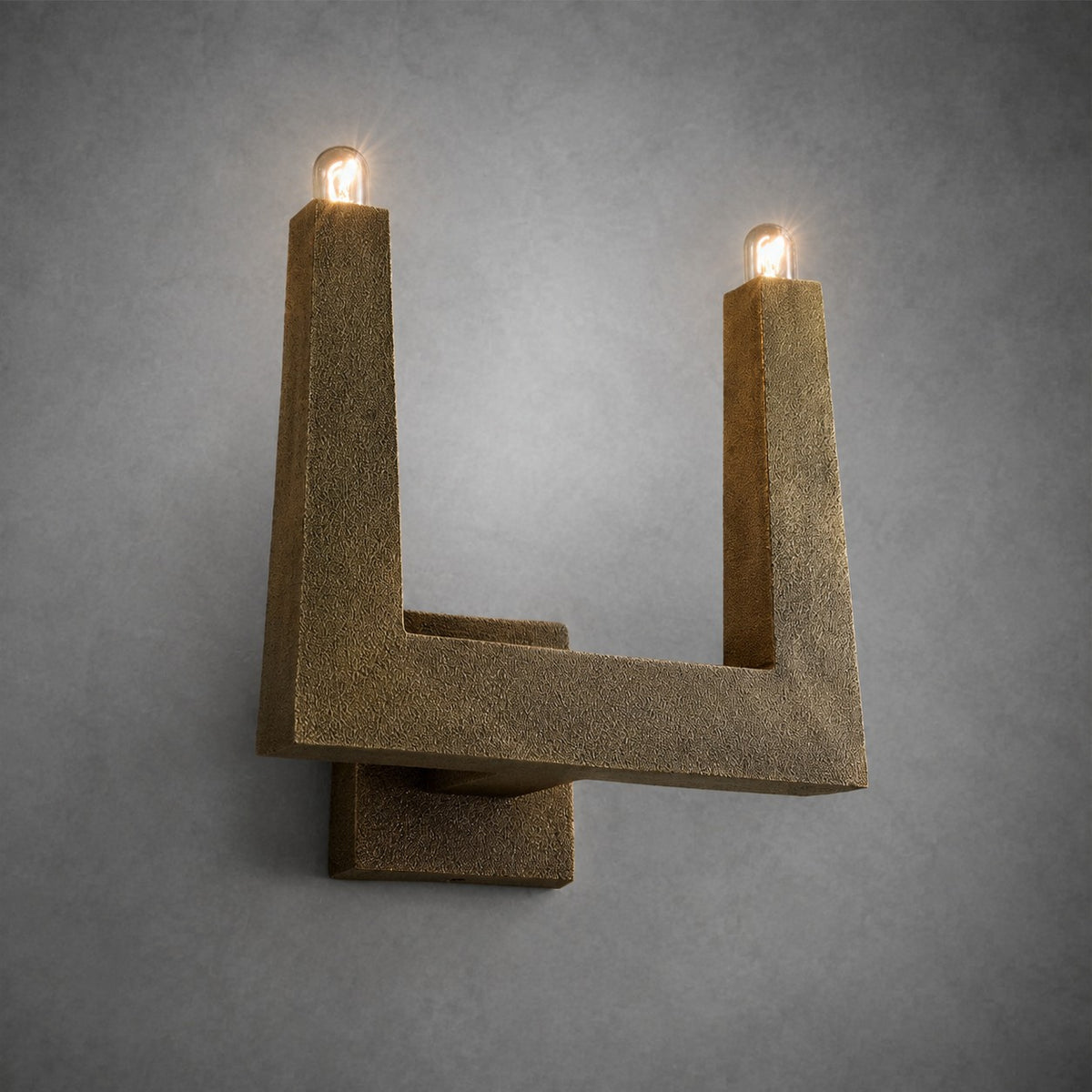 Emmet Sconce