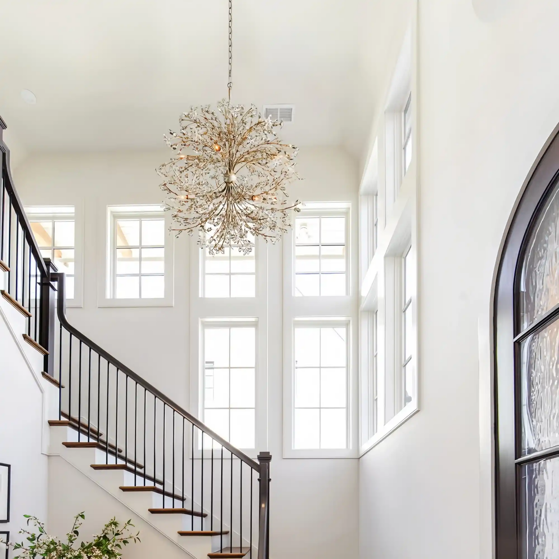 Fiore 8-Light Round Chandelier