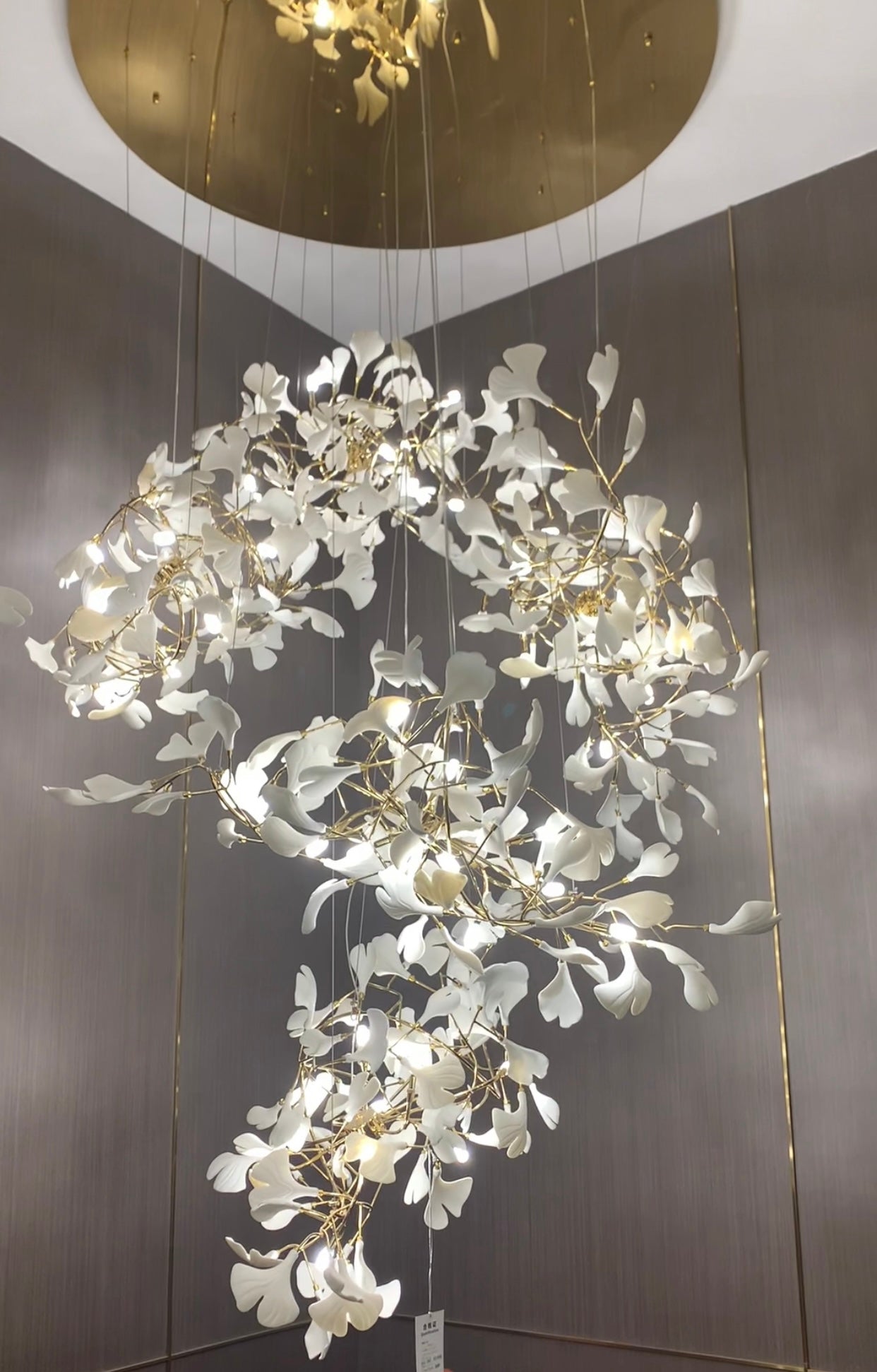 Ginkgo Leaf Flower Ceramics Chandelier For Foyer / Staircase /Hallway