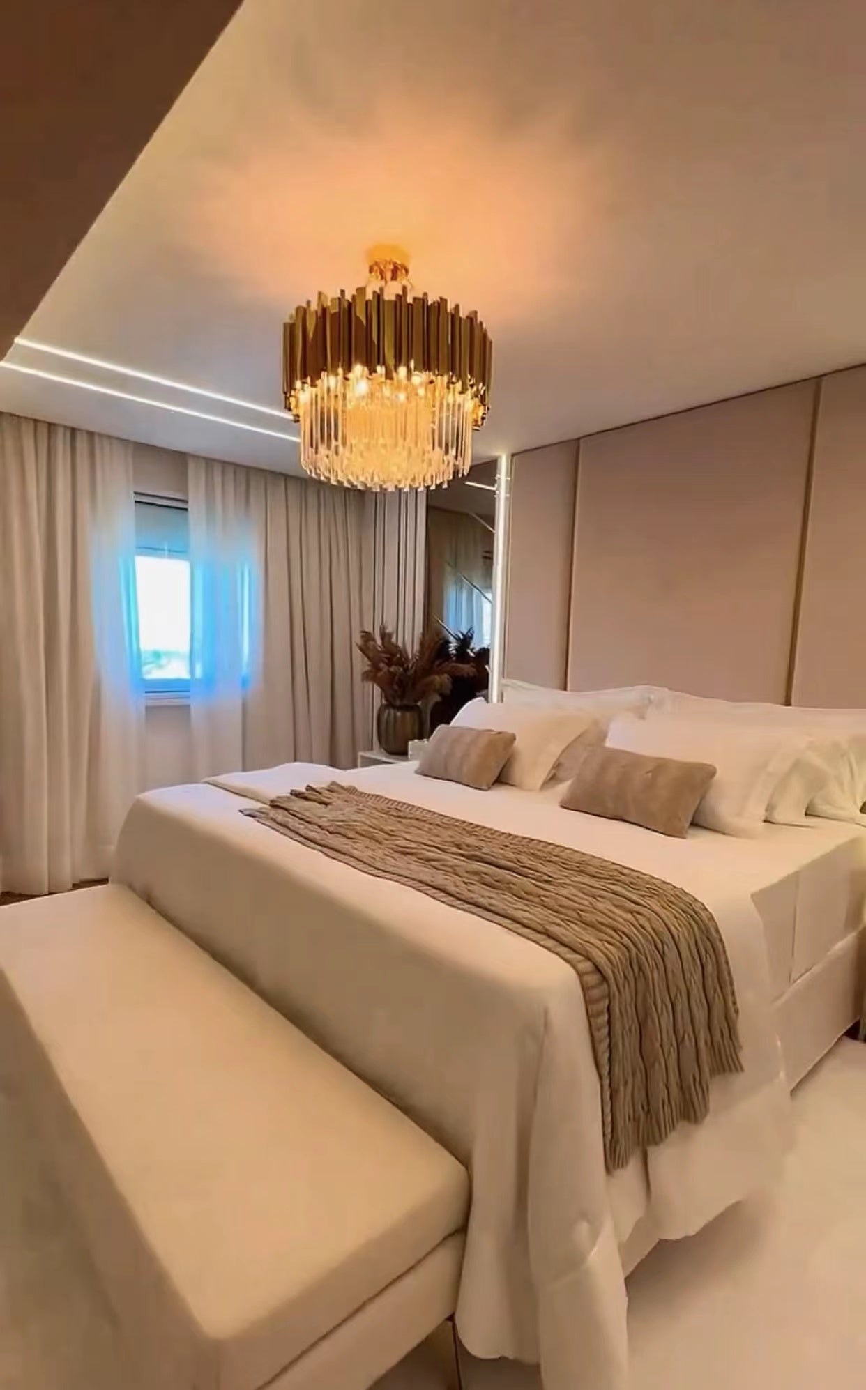 Gold/Silver Round Modern Tiered Metal Crystal Chandelier