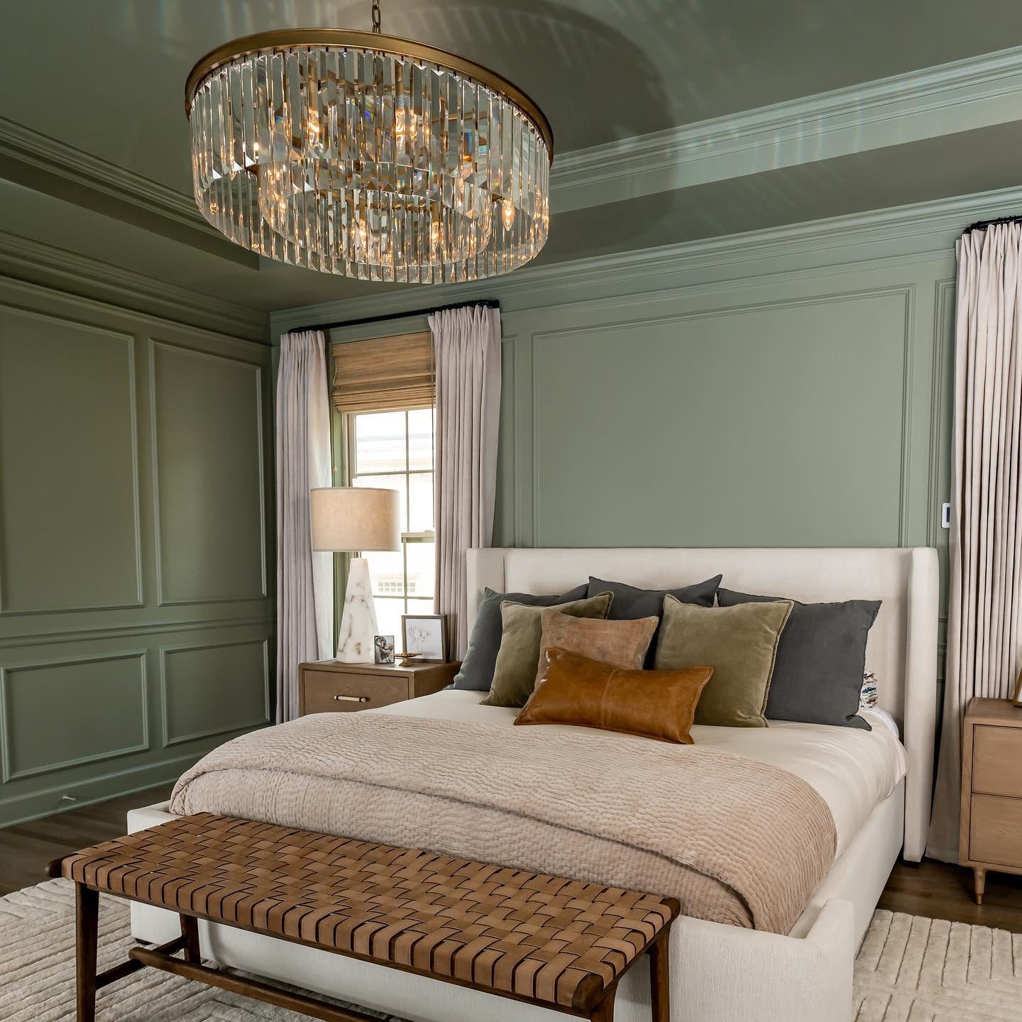 Leyland Round Chandelier