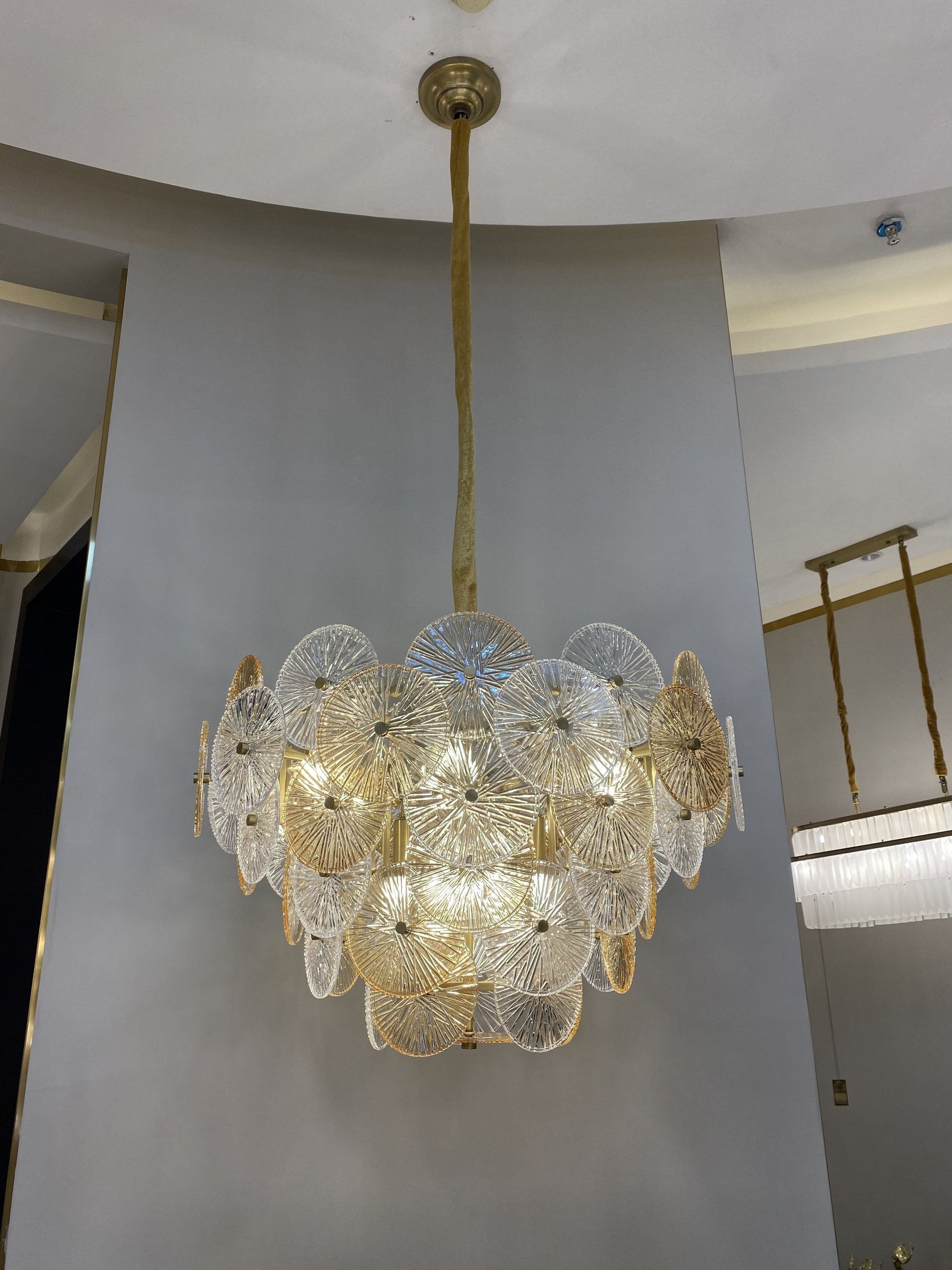 Light Luxury Art Design Creative Round Multi-tiered Glass Chandelier for Living Room/Bedroom