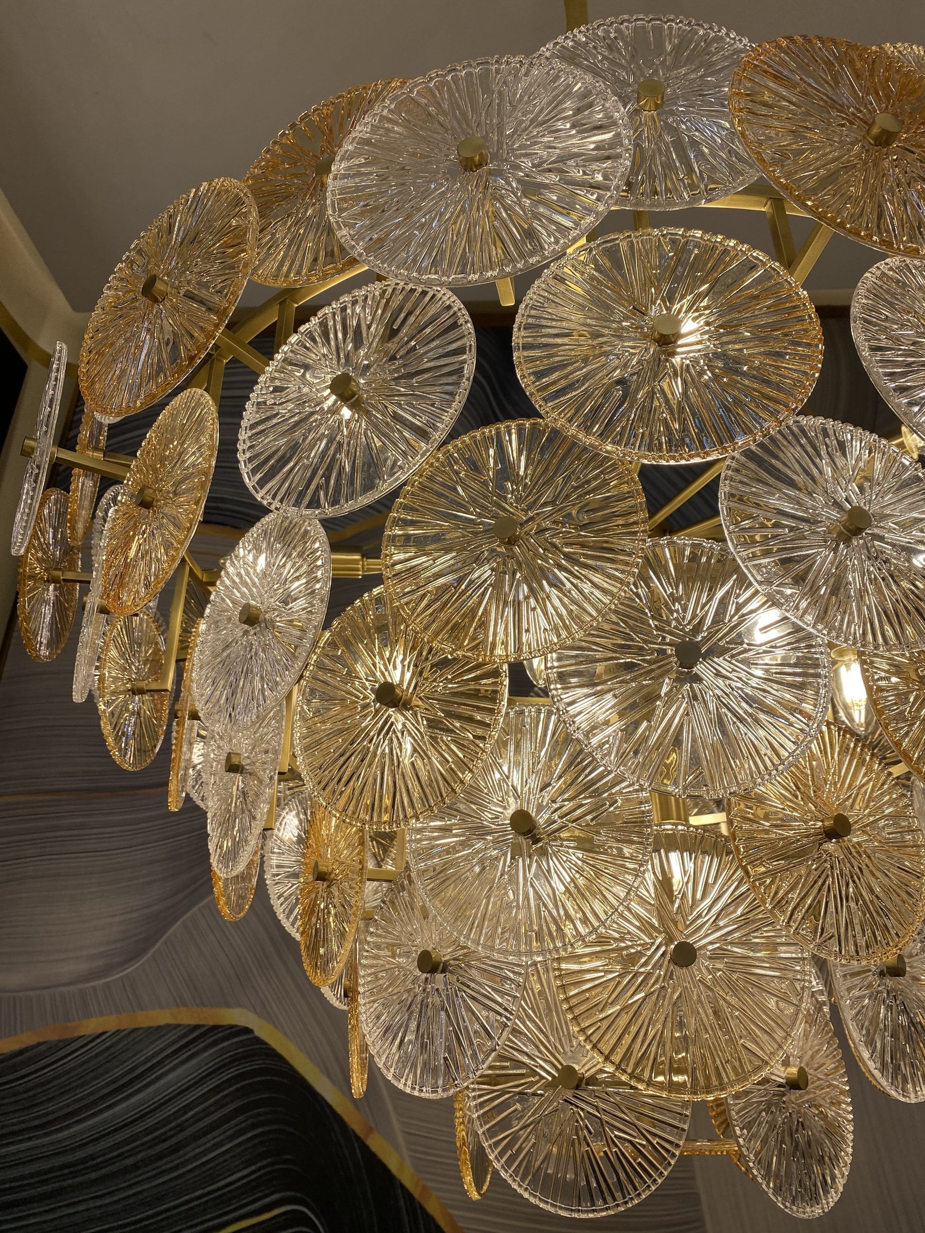 Light Luxury Art Design Creative Round Multi-tiered Glass Chandelier for Living Room/Bedroom