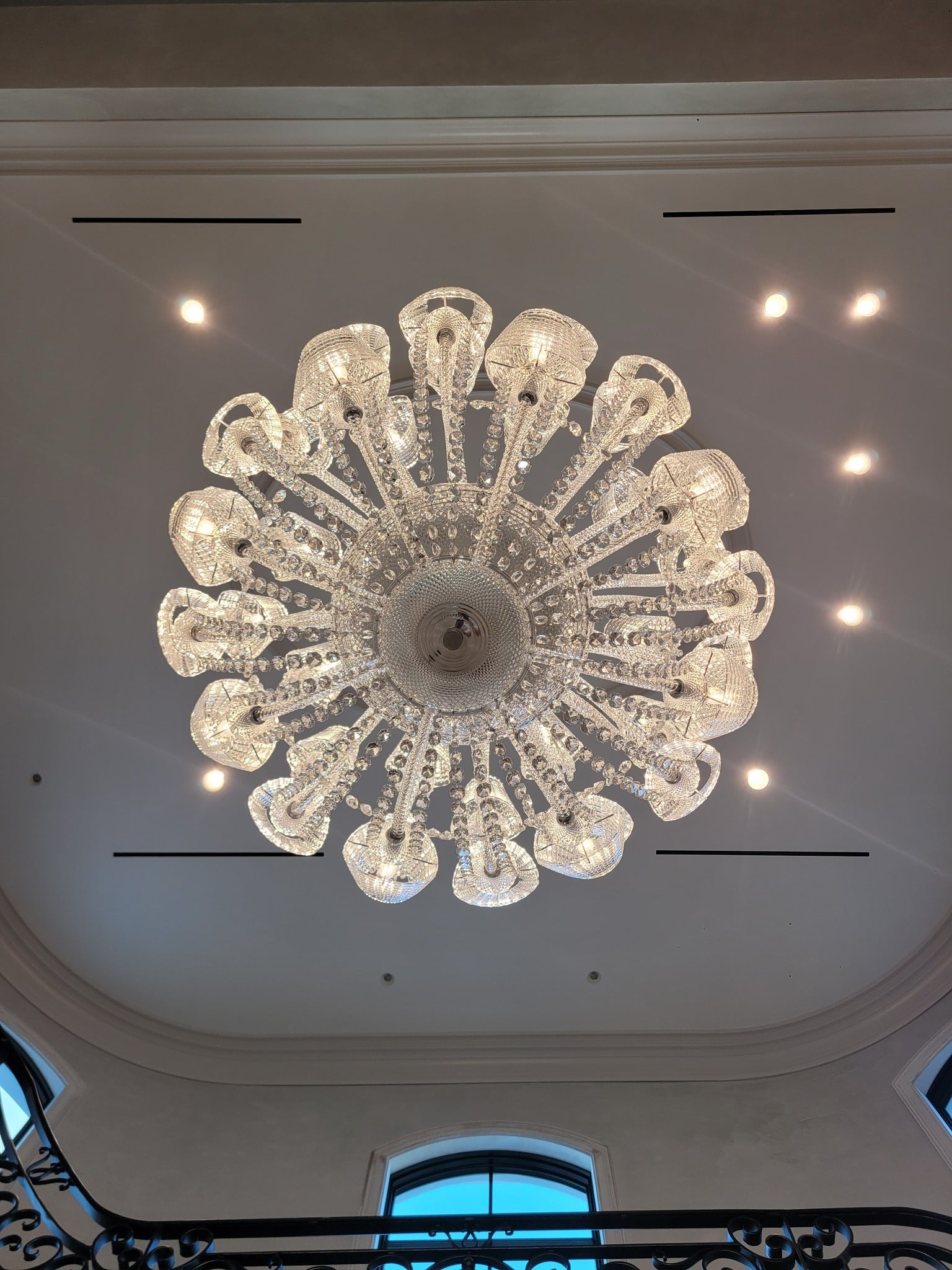 Luxury Globe Crystal Chandelier With Fabric/Crystal Glass Lampshades