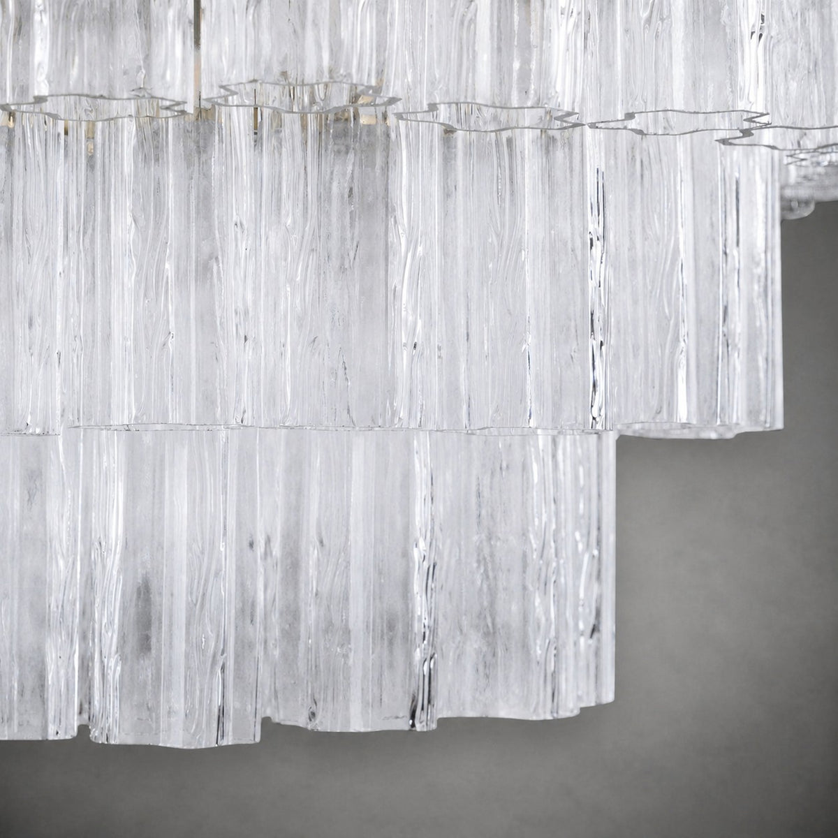 reviso Murano Fluted Glass Chandelier 28″