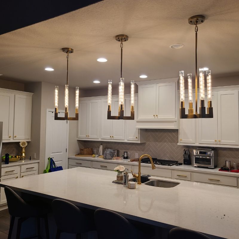 Pulse Candlestick Glass Pendant Light