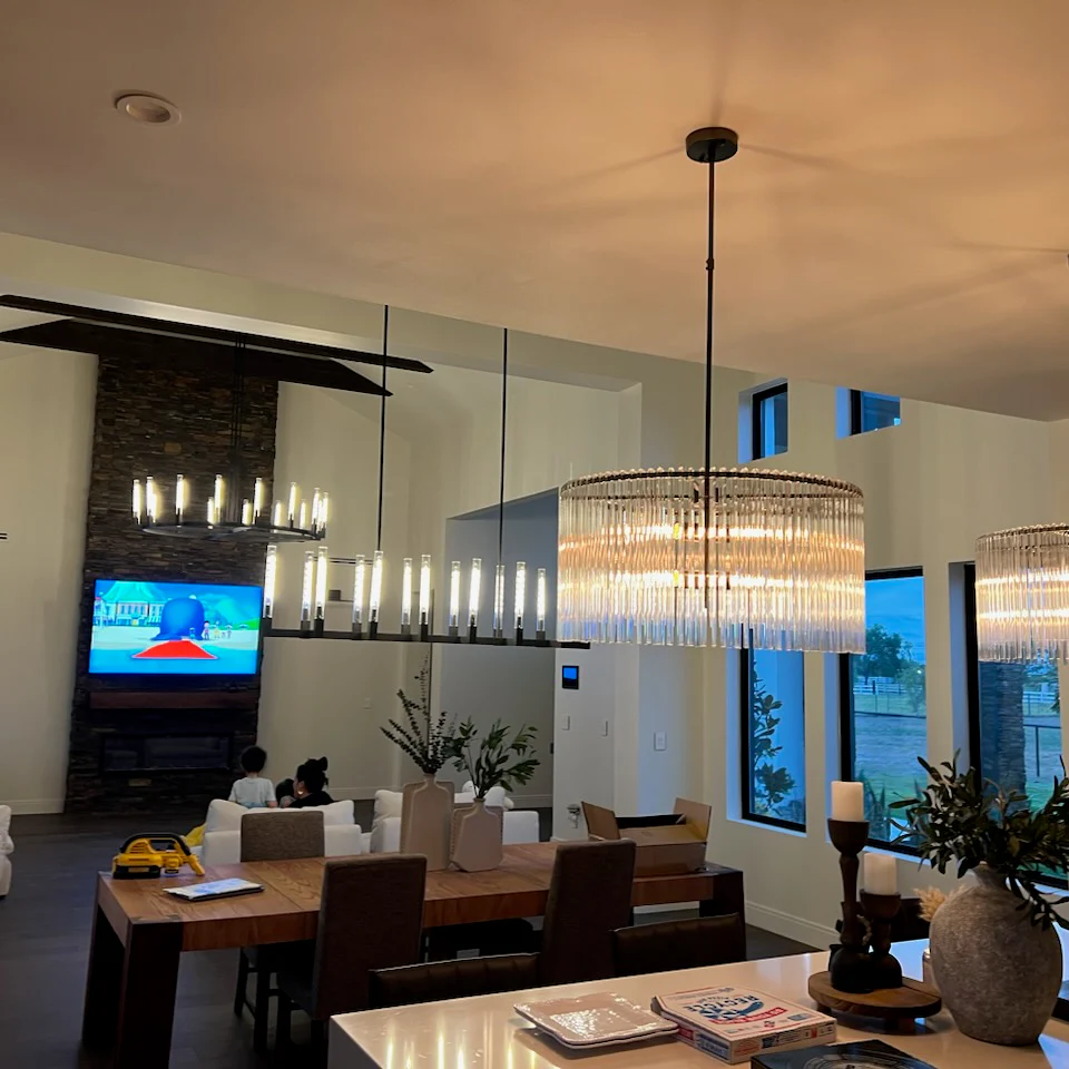 Pulse Candlestick Glass Round Chandelier