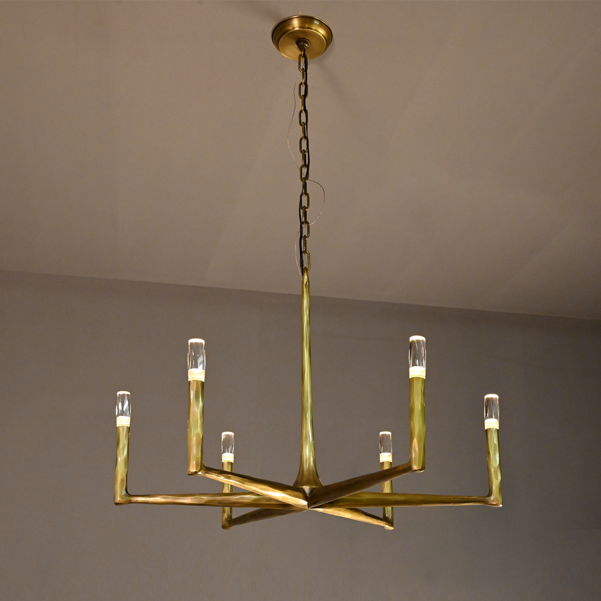 Thod Forged Round Chandelier for Living Room, Dining Room