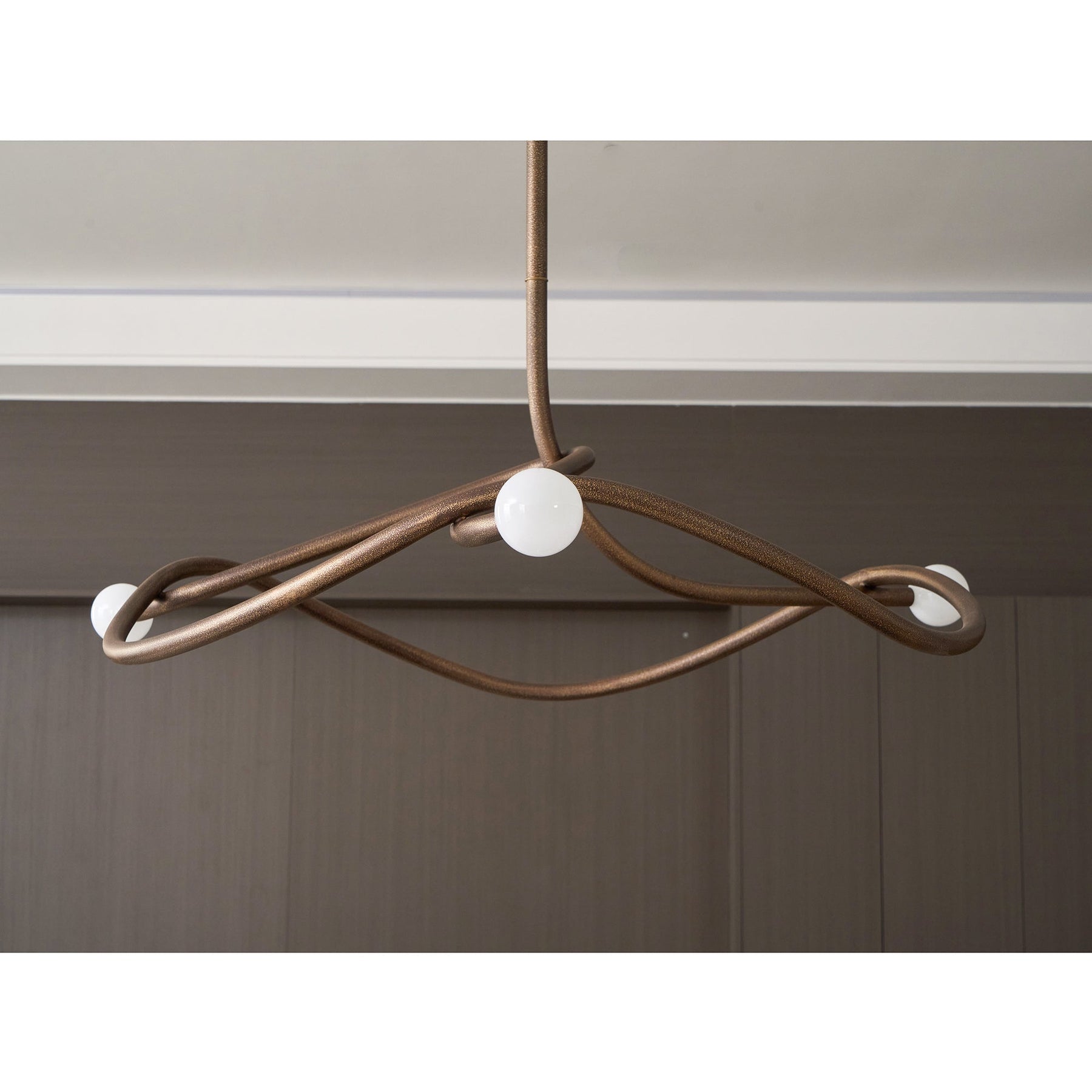 Tryst Chandelier - 3 lights ∅ 44.9″ x H 17.7″Antique BrassBlushlighting
