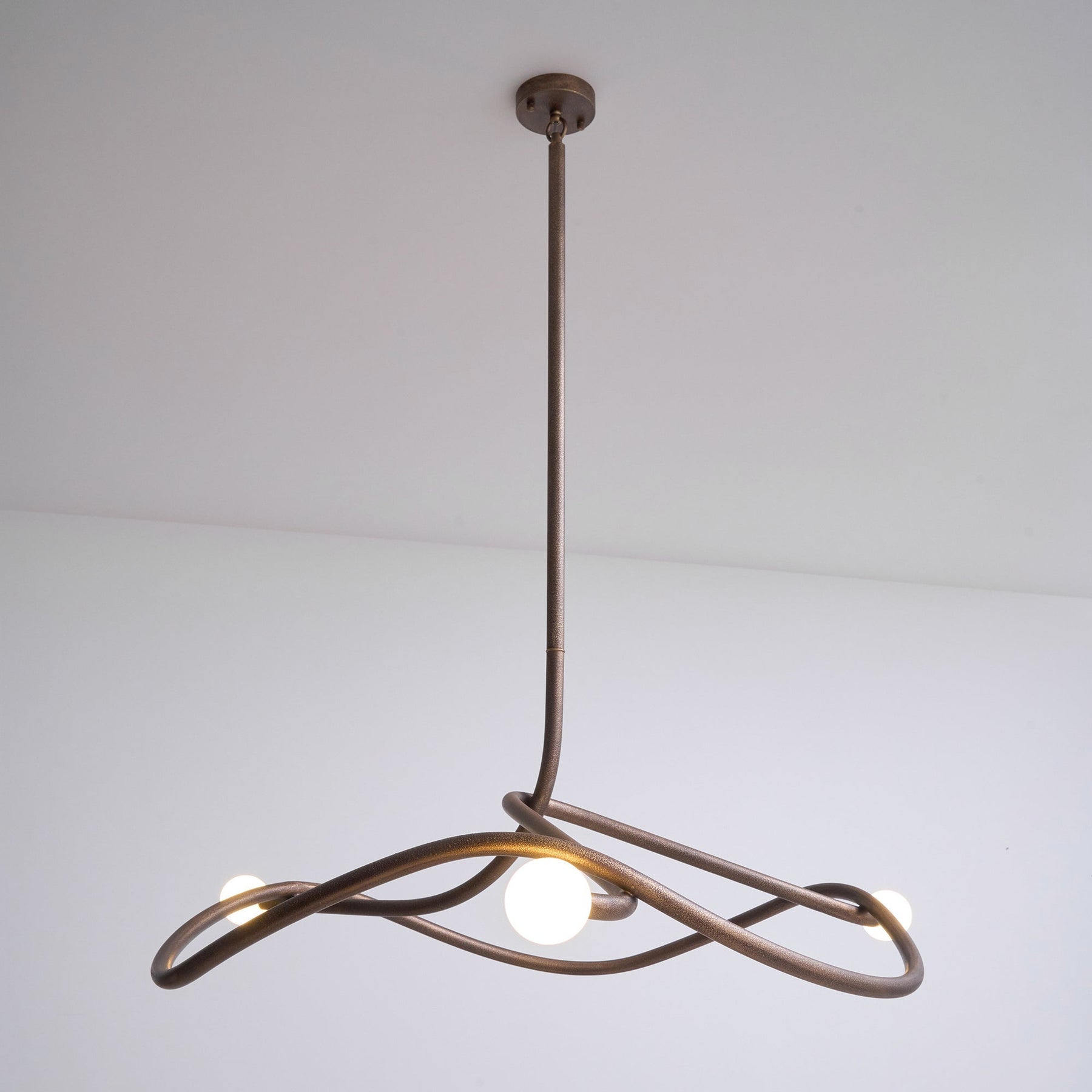 Tryst Chandelier - 3 lights ∅ 44.9″ x H 17.7″Antique BrassBlushlighting