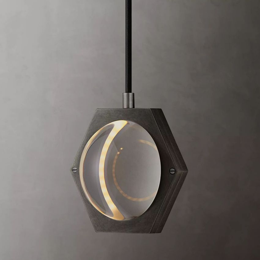 Eclatant Grand Pendant 7"